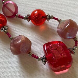Gorgeous red and pink chunky beaded necklace